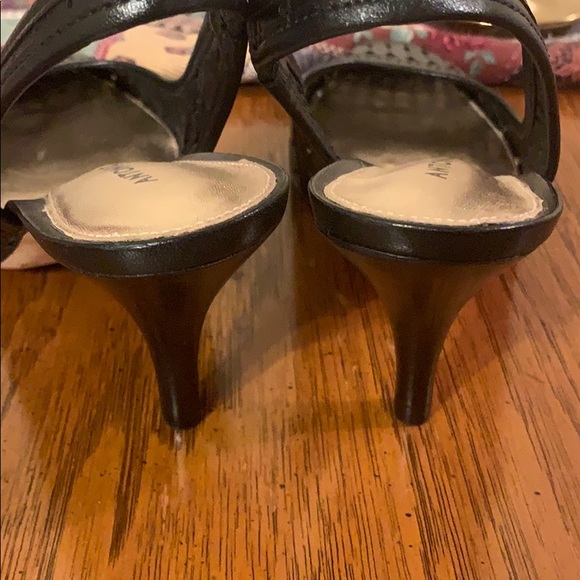 Antonio Melani black women’s strapped heels - Picture 6 of 8